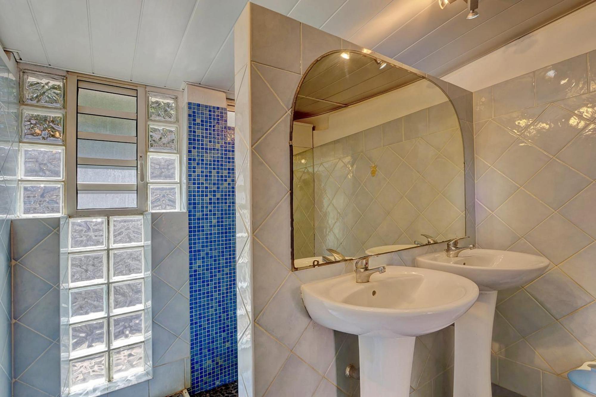 La Villa D'Eden - Saint Gilles Les Bains 外观 照片