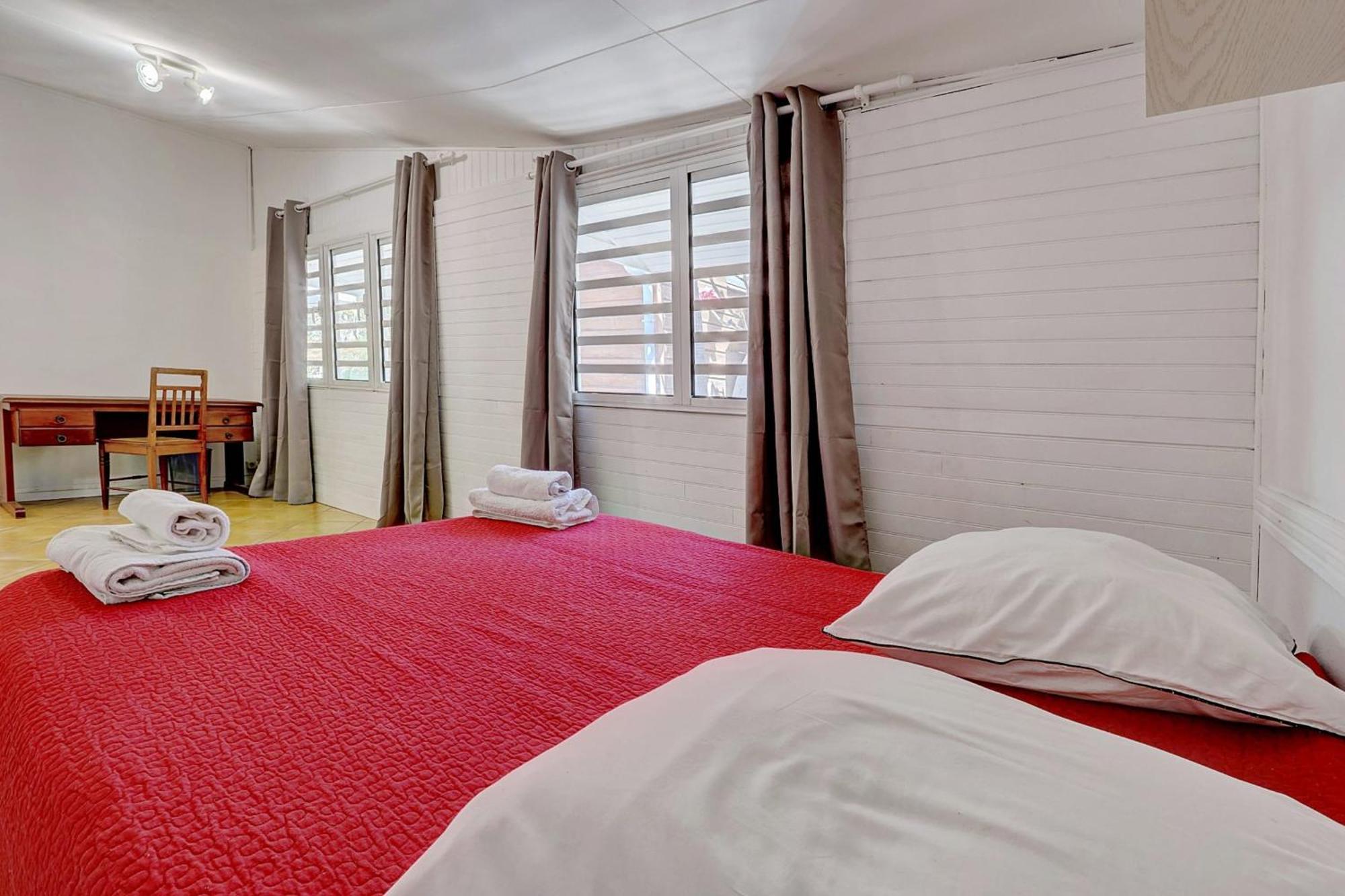 La Villa D'Eden - Saint Gilles Les Bains 外观 照片